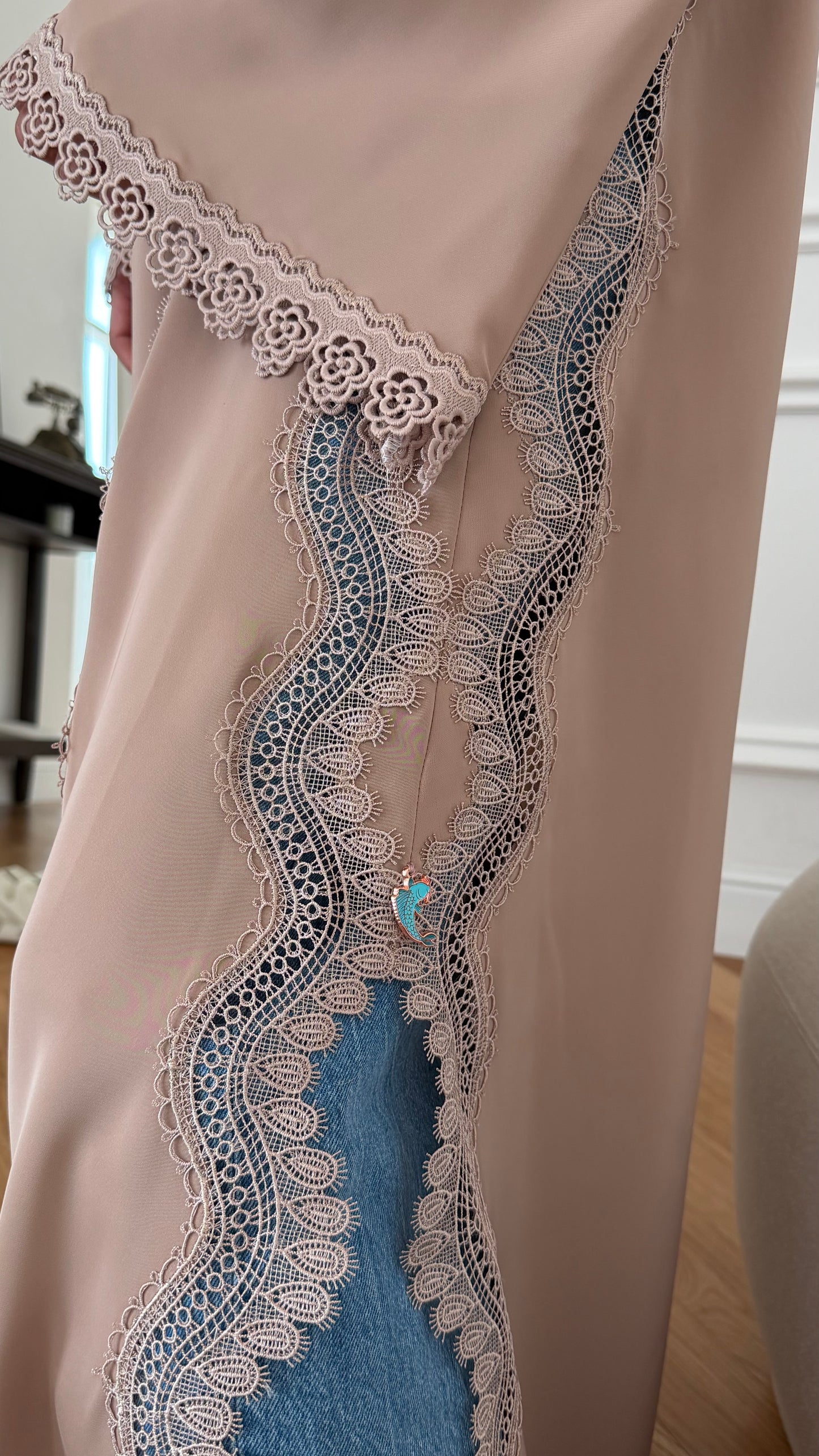 A Allure French