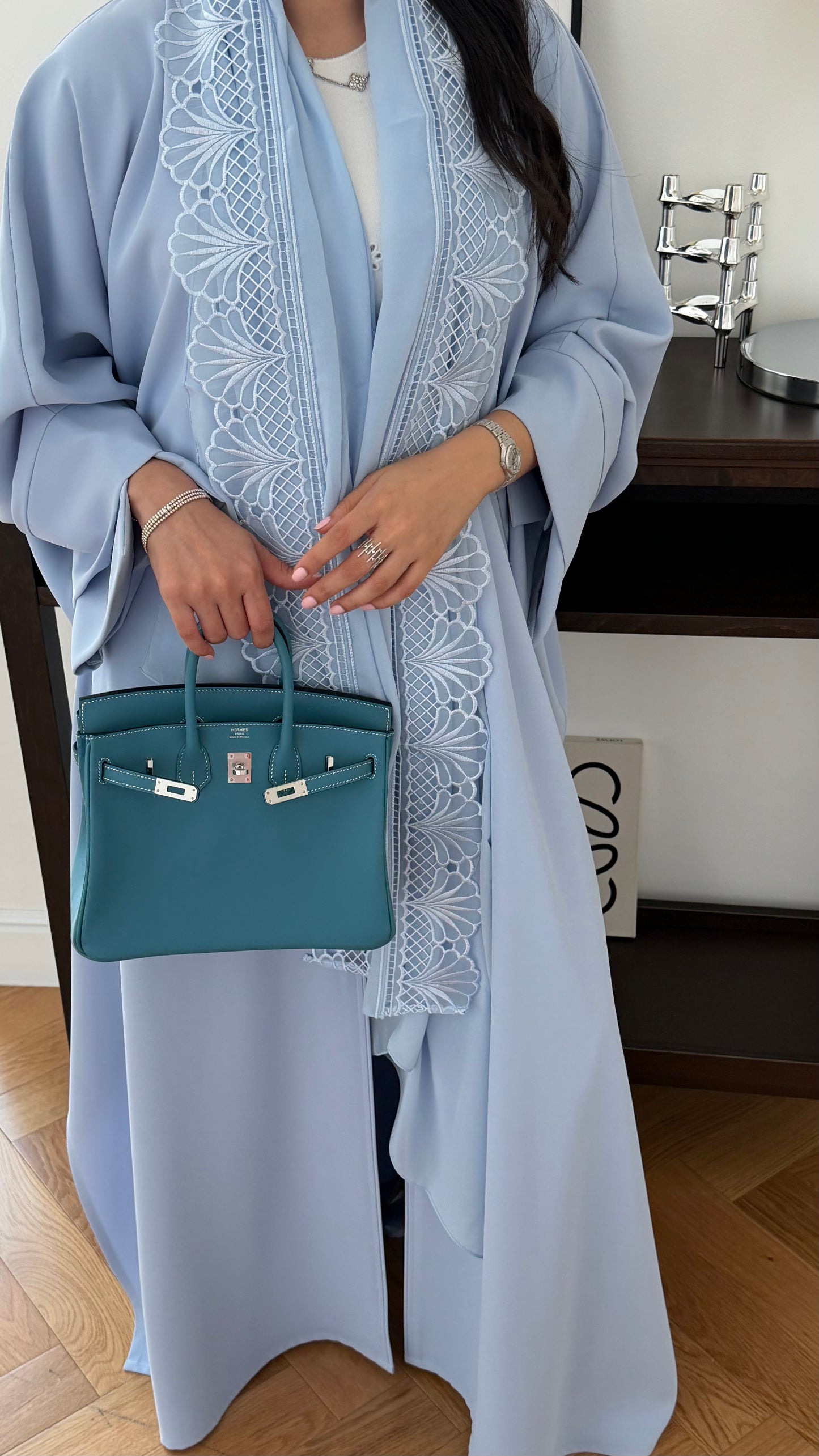 A Allure Bisht