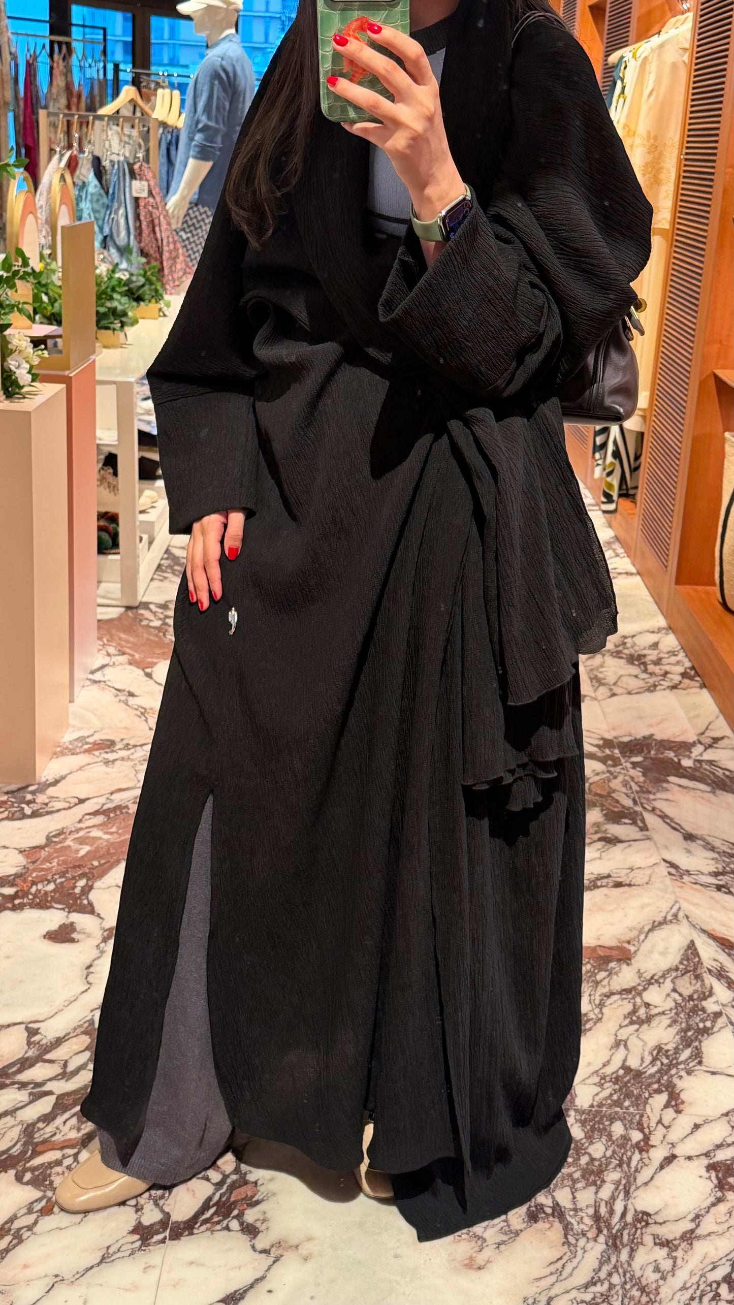 A Allure Bisht