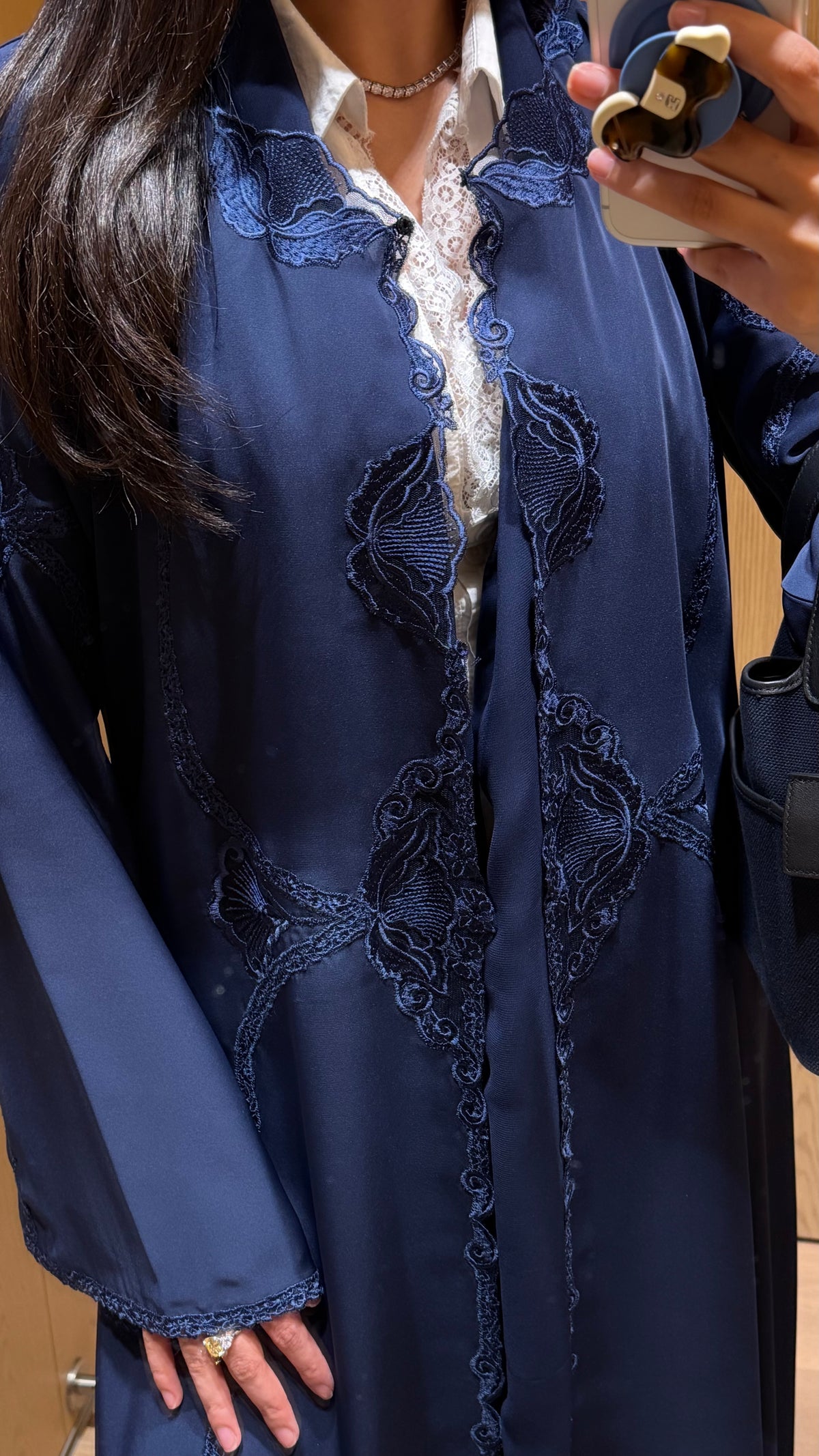 A Alle In Navy