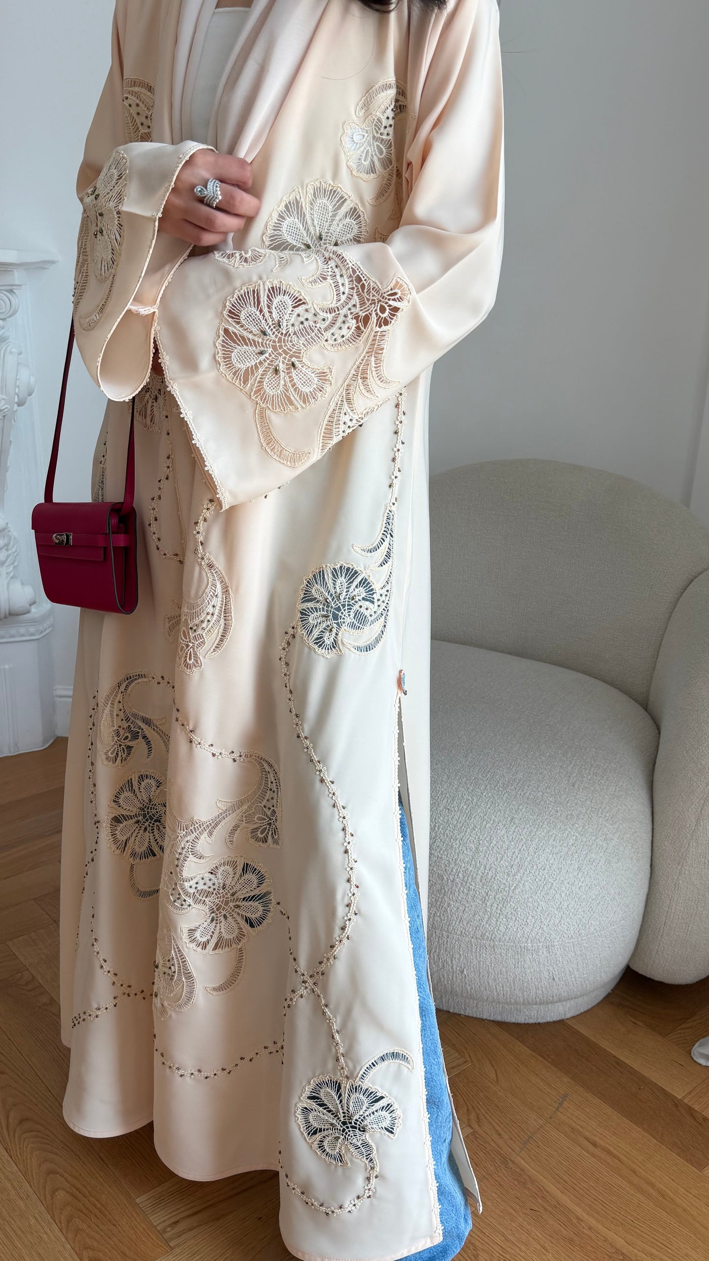 A Allure Floral