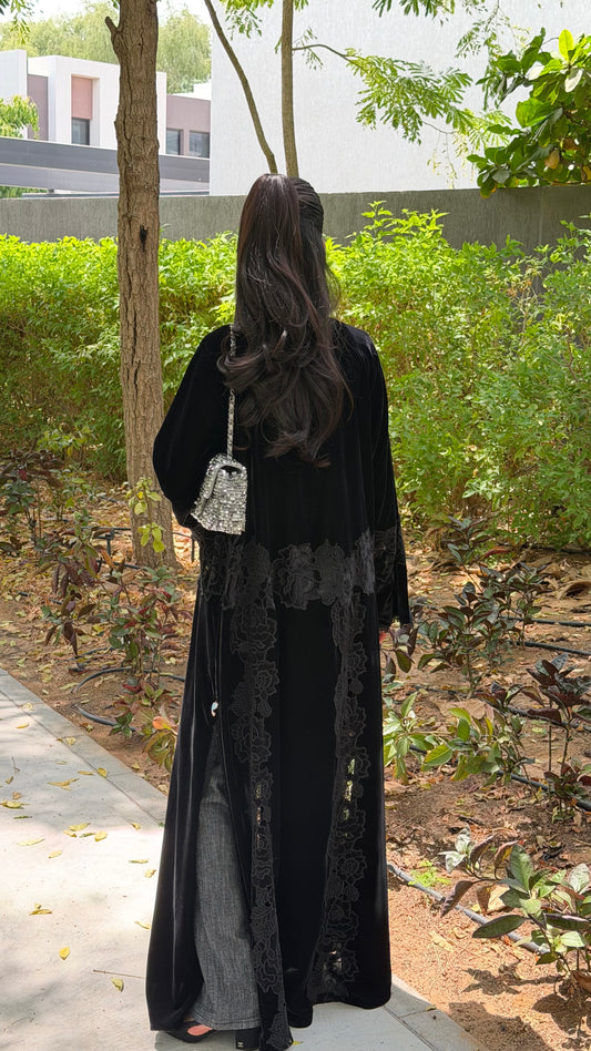 A Able In Black Velvet