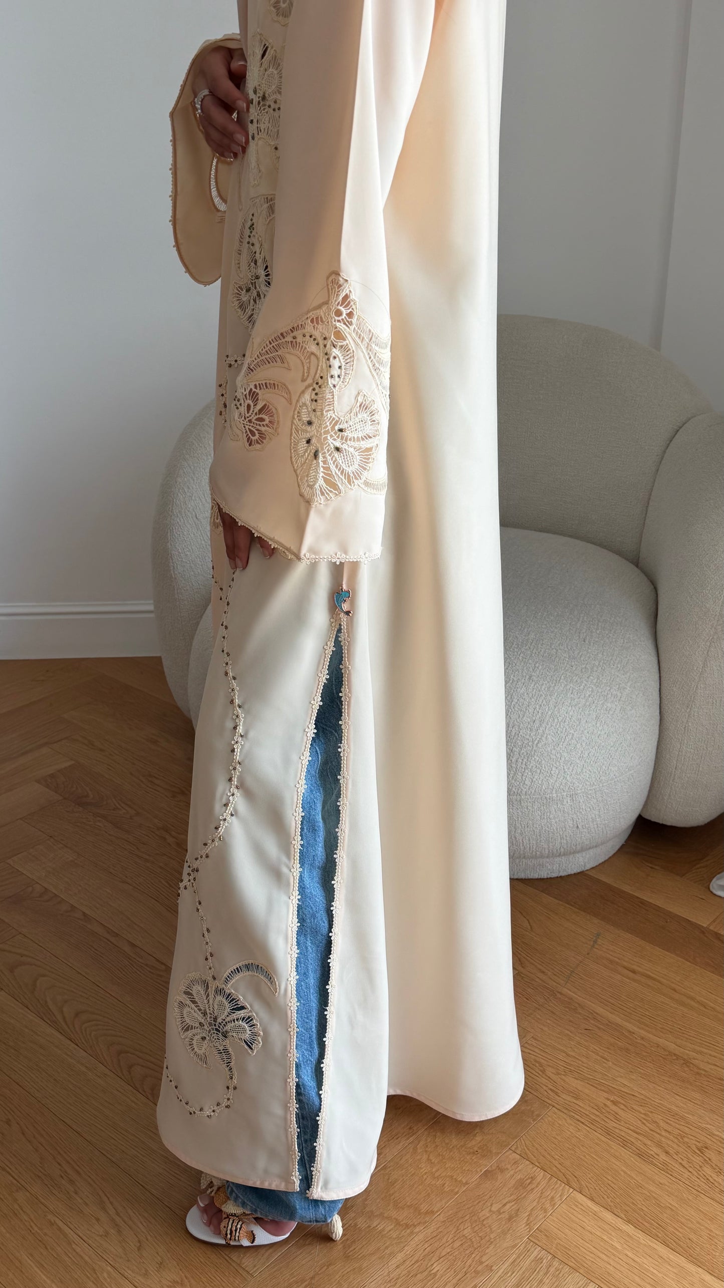 A Allure Floral
