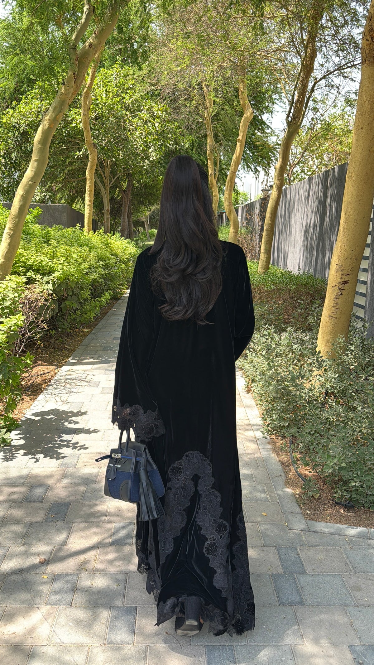 A Able In Black Velvet